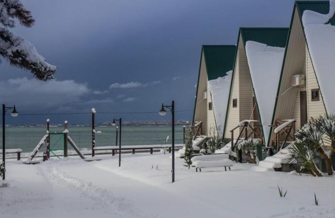 Kyalasur Hotel Sukhumi Bagian luar foto