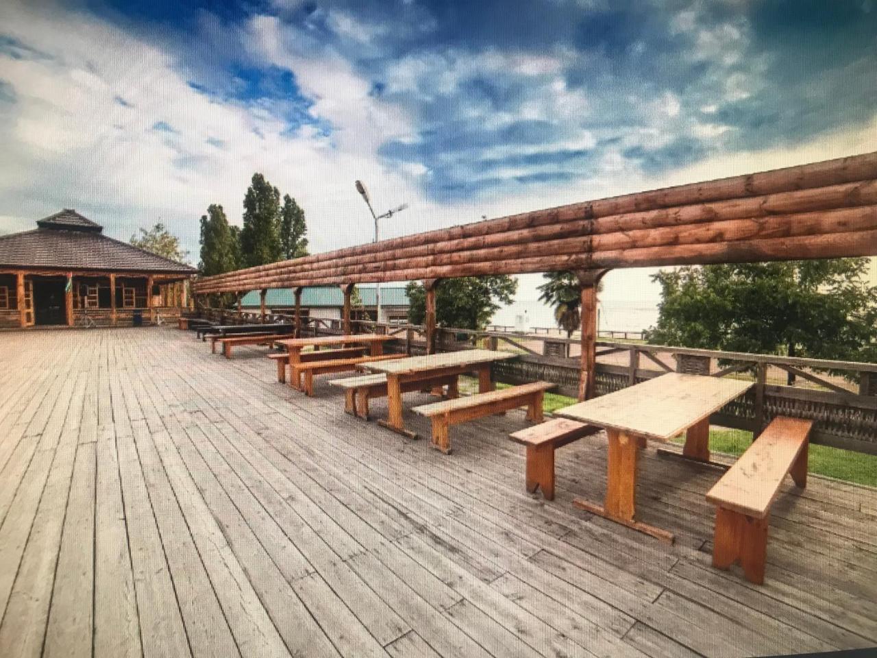 Kyalasur Hotel Sukhumi Bagian luar foto