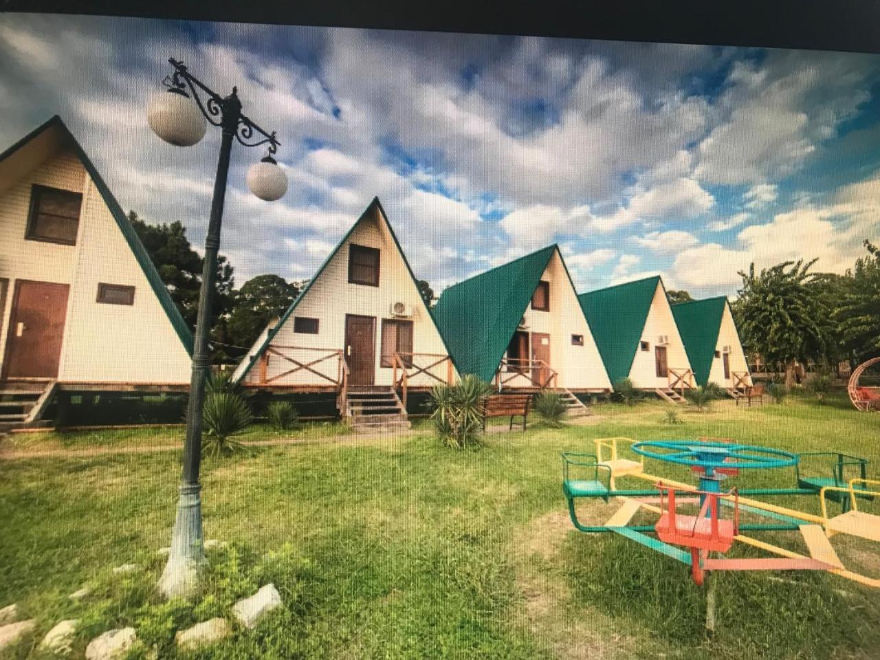Kyalasur Hotel Sukhumi Bagian luar foto